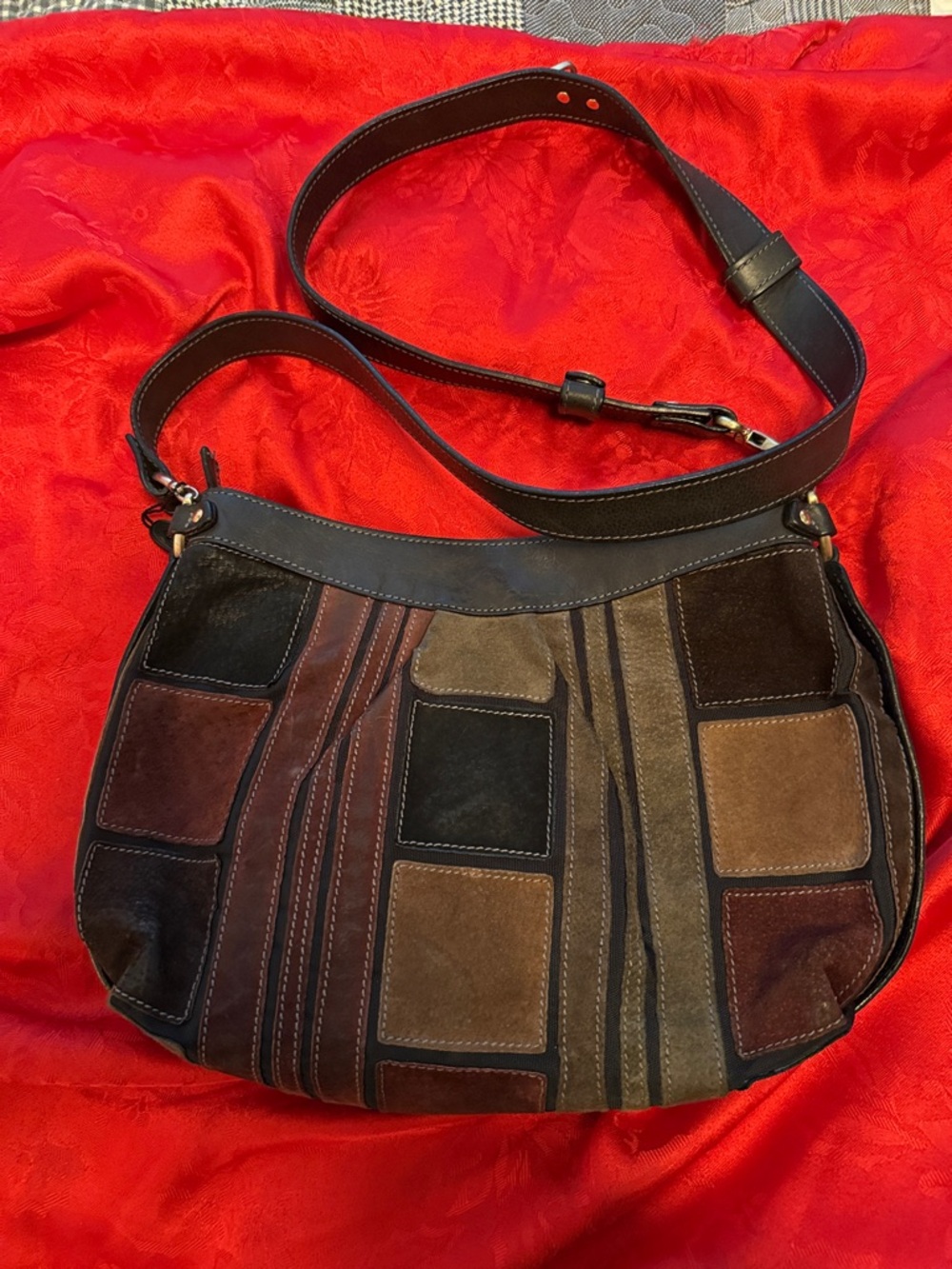 The trend Patchwork Suede Shoulder Bag in Brown Multi
